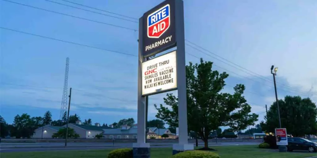 Effective Hospital Wayfinding Signs by BlinkSigns