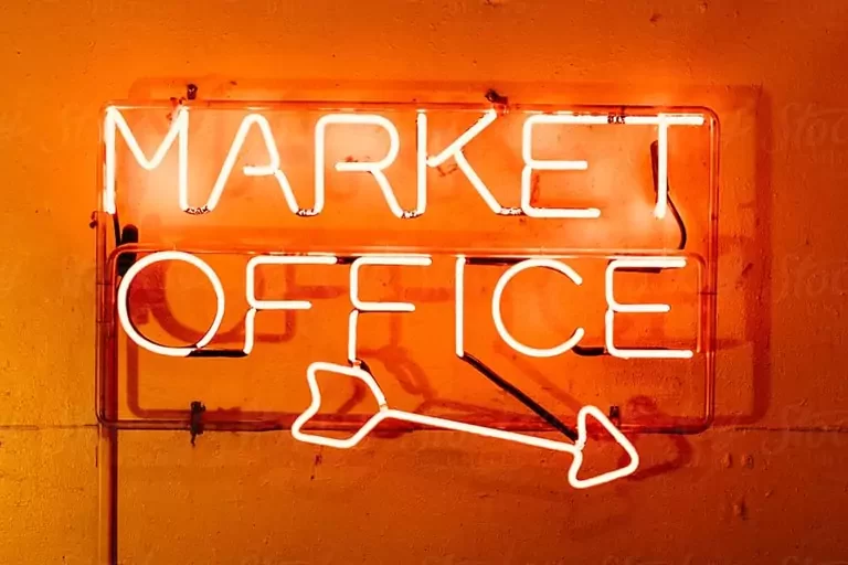 Featured Image: The Importance of Industrial Signs Across Various Industries