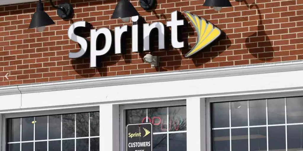 Sprint Channel Letters Signage on their storefront by BlinkSigns