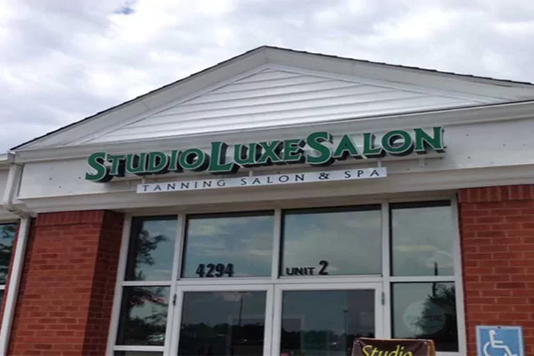 Featured Image: Channel Letters in Stow OH Help Beauty Salon Brand